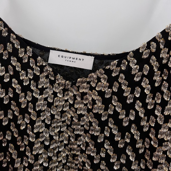 Equiptment Layla Silk Cami in Metallic Size XXS NWT - Picture 4 of 7